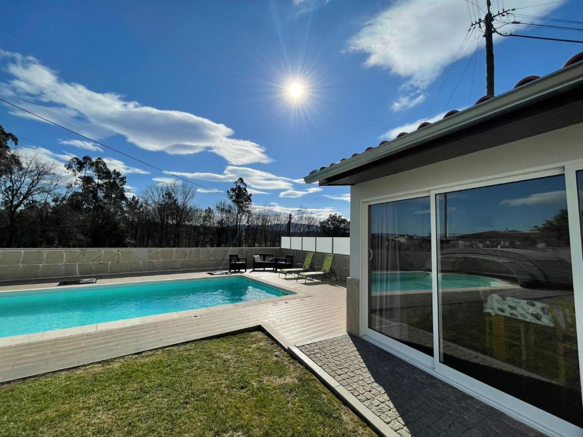 Ucha Villa Barcelos Exterior photo