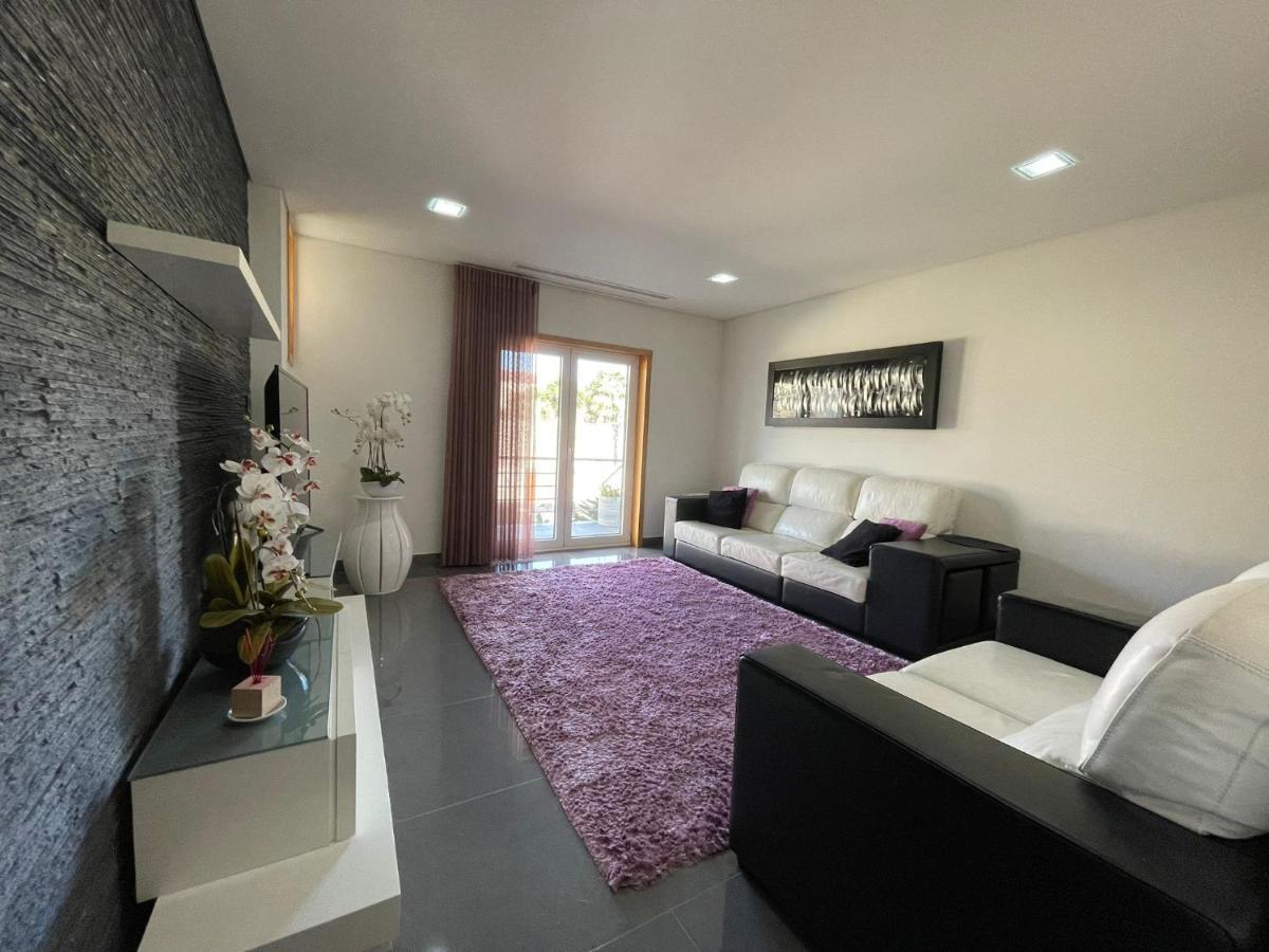 Ucha Villa Barcelos Exterior photo
