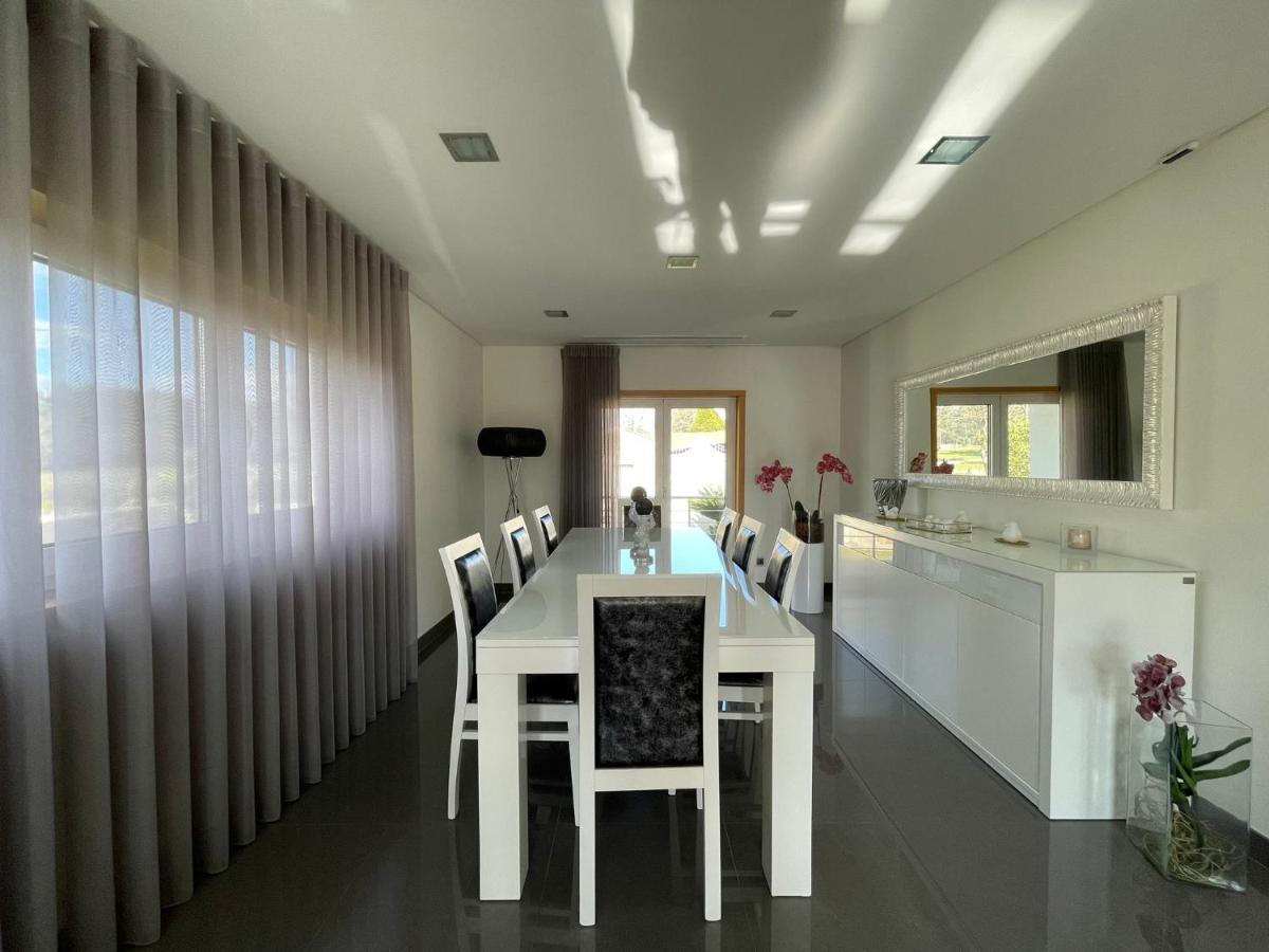 Ucha Villa Barcelos Exterior photo