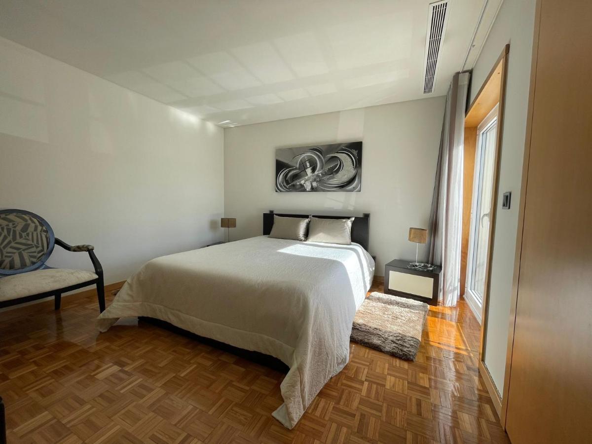 Ucha Villa Barcelos Exterior photo